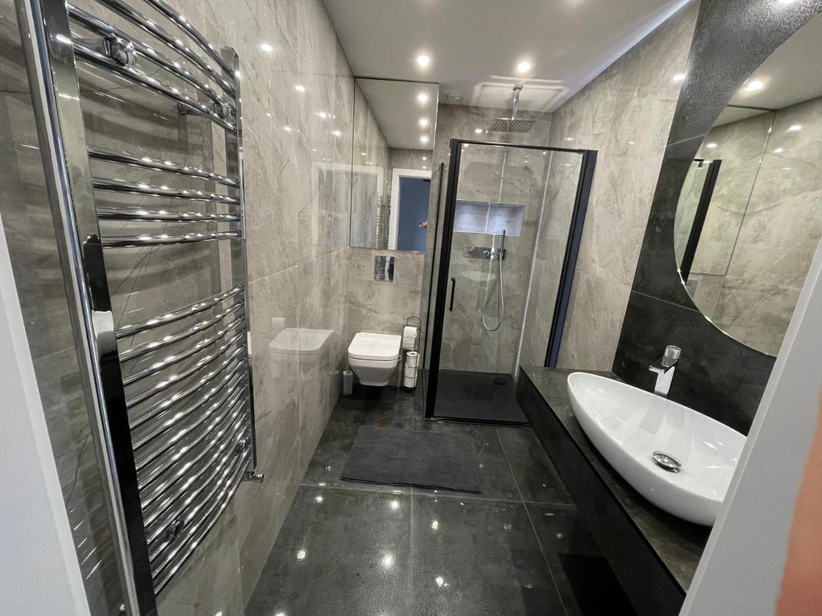 Apartament Luxlook Nowy Sacz Ngoại thất bức ảnh