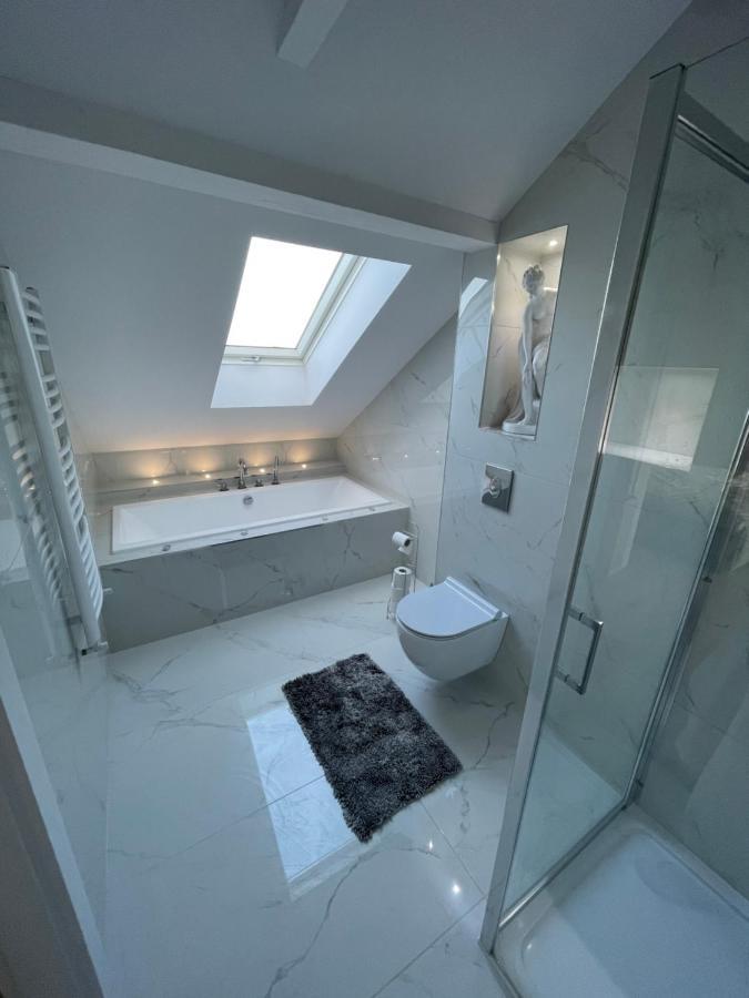 Apartament Luxlook Nowy Sacz Ngoại thất bức ảnh